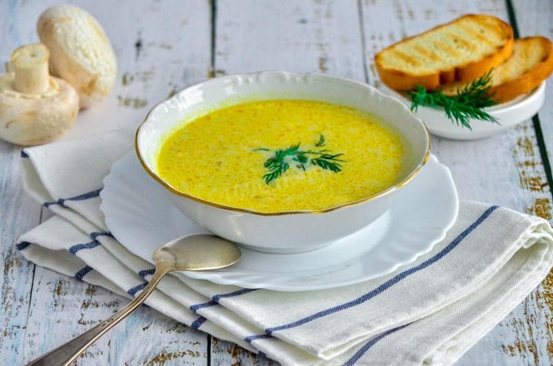 Сырный суп с курицей